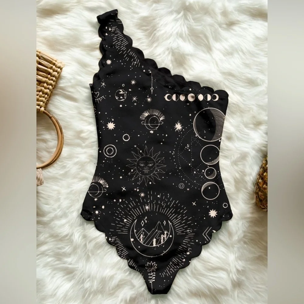 NWT Averie Stella Scalloped One Piece - Picture 1 of 11